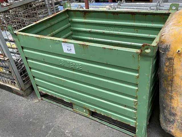 Metalen container - afbeelding 1 van  2