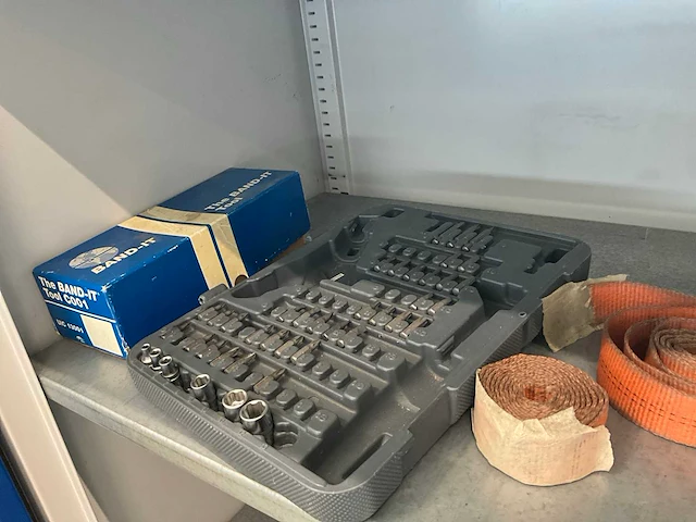 Metalen cp werkkast met inhoud + treston werktafel - afbeelding 10 van  27