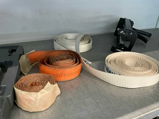 Metalen cp werkkast met inhoud + treston werktafel - afbeelding 14 van  27