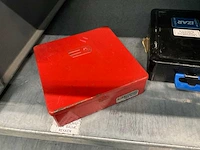 Metalen cp werkkast met inhoud + treston werktafel - afbeelding 27 van  27