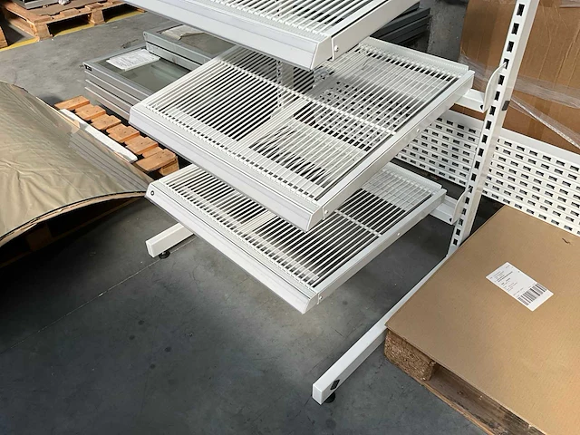 Metalen display rekken (5x) - afbeelding 15 van  17