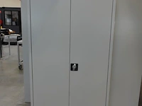 Metalen dossierkast + inhoud - afbeelding 1 van  7