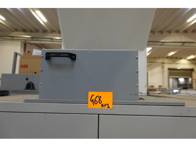 Metalen dossierkast + inhoud - afbeelding 2 van  7