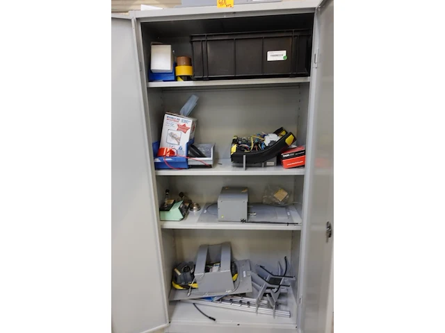 Metalen dossierkast + inhoud - afbeelding 3 van  7