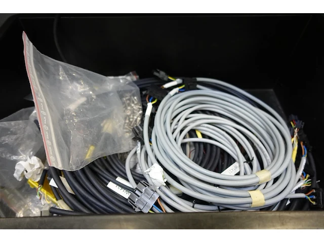 Metalen dossierkast + inhoud - afbeelding 7 van  7