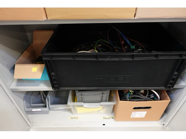 Metalen dossierkast + inhoud - afbeelding 3 van  8