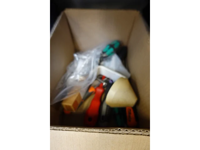 Metalen dossierkast + inhoud - afbeelding 4 van  13