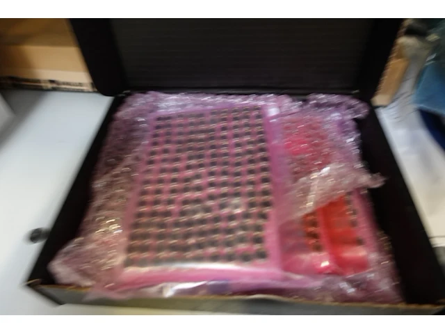 Metalen dossierkast + inhoud - afbeelding 13 van  13