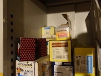 Metalen dossierkast + inhoud - afbeelding 4 van  24