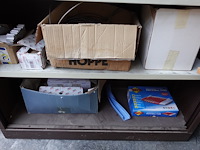 Metalen dossierkast + inhoud - afbeelding 5 van  5