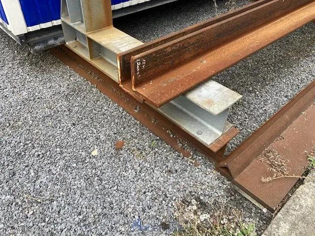 Metalen draagarmsteling - afbeelding 3 van  3