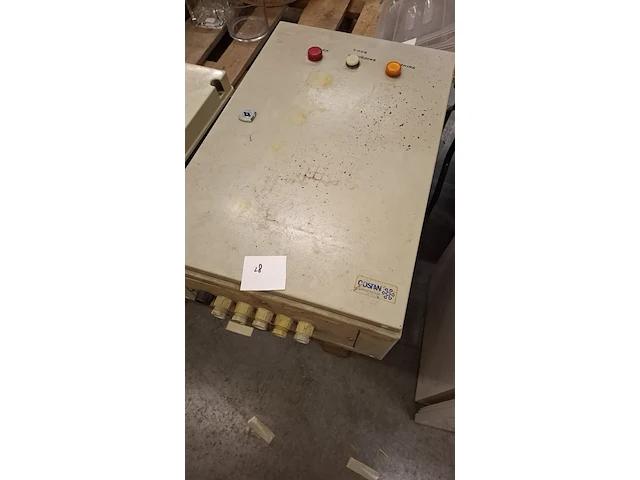 Metalen electriciteitskast - afbeelding 1 van  1