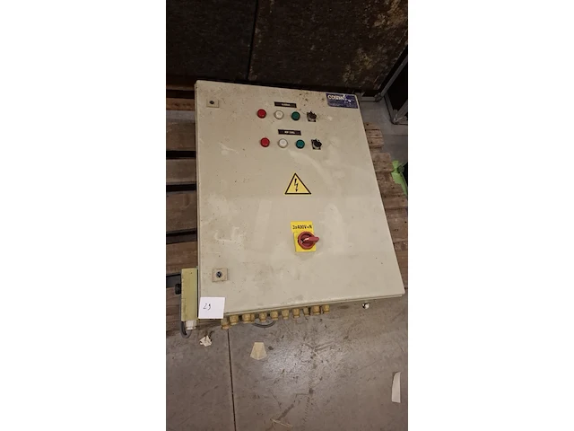 Metalen electriciteitskast - afbeelding 1 van  1