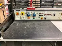 Metalen electro werkbank voorzien van 4 laden - afbeelding 2 van  7