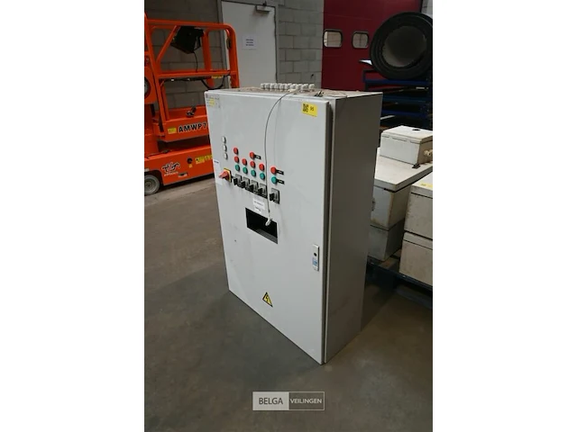 Metalen elektriciteitskast - afbeelding 1 van  7