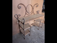 Metalen en houten sokkeltafel - afbeelding 3 van  4