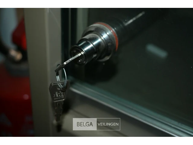 Metalen etalagekast - afbeelding 5 van  7