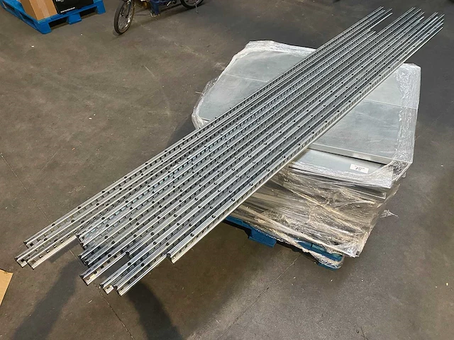 Metalen gegalvaniseerde stelling - afbeelding 1 van  5