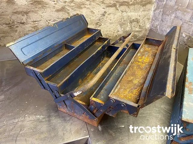 Metalen gereedschapskoffers - afbeelding 10 van  10