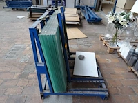 Metalen glasbok + divers glas - afbeelding 2 van  6