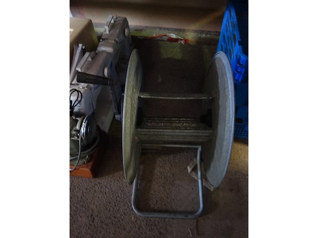 Metalen haspel - afbeelding 2 van  2