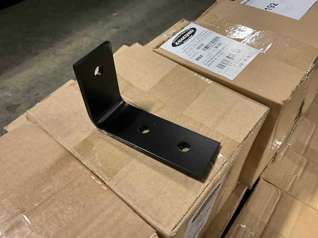 Metalen hoekanker (1050x) - afbeelding 2 van  4