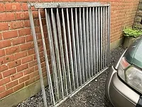 Metalen hondenren(gedemonteerd) - afbeelding 1 van  3
