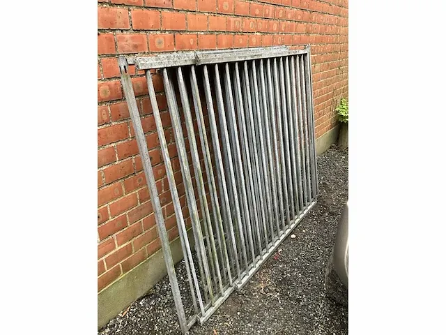 Metalen hondenren(gedemonteerd) - afbeelding 2 van  3