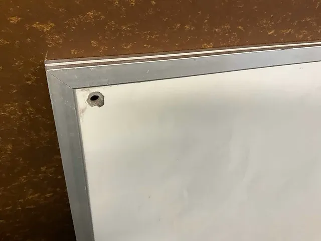 Metalen kapstok + whiteboard - afbeelding 6 van  8