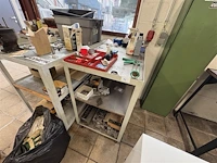 Metalen kar met inhoud - afbeelding 1 van  8