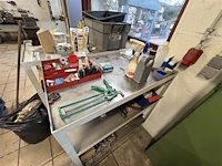 Metalen kar met inhoud - afbeelding 4 van  8
