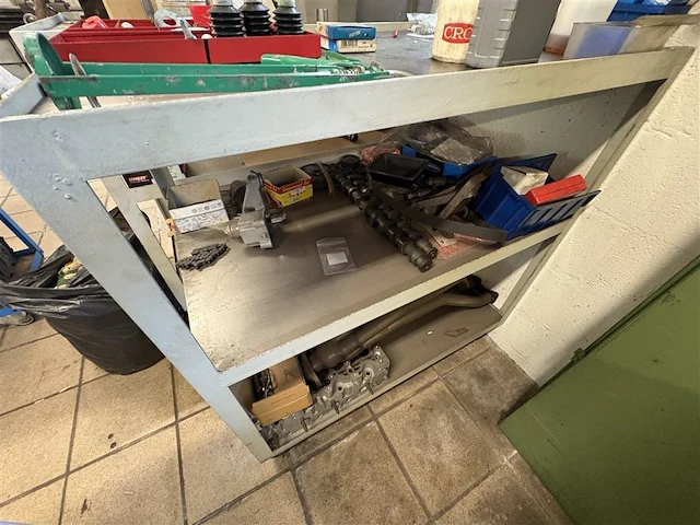 Metalen kar met inhoud - afbeelding 5 van  8