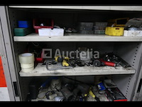Metalen kast en de inhoud van het gereedschap en diverse producten - afbeelding 5 van  8