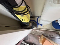 Metalen kast met inhoud - afbeelding 6 van  6