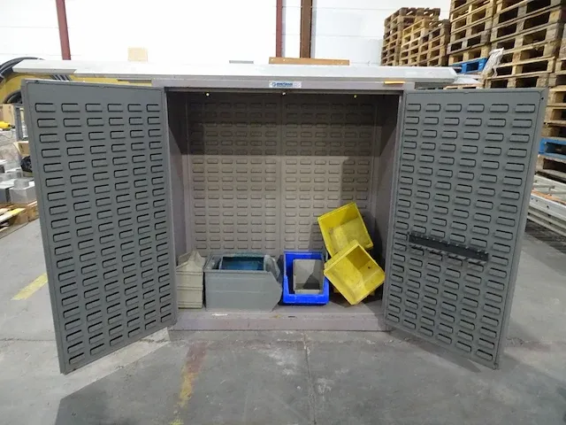 Metalen kast overtoom - afbeelding 2 van  2
