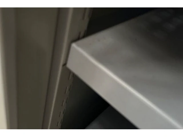 Metalen kast schafer - afbeelding 4 van  4