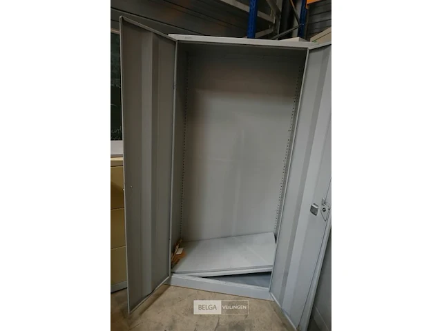 Metalen kast - afbeelding 3 van  5