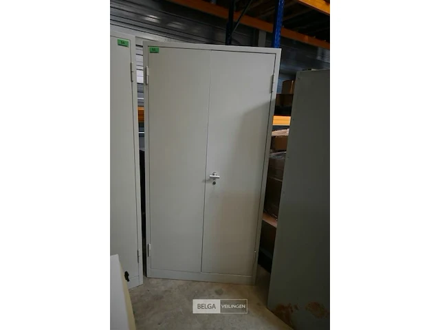 Metalen kast - afbeelding 1 van  4