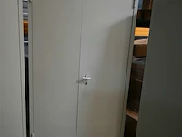 Metalen kast - afbeelding 1 van  4
