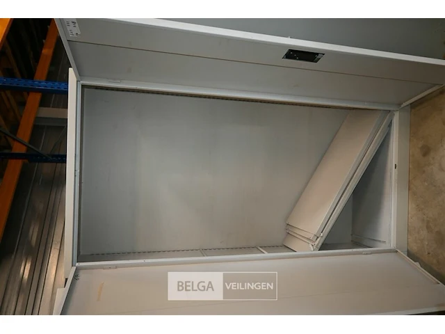 Metalen kast - afbeelding 2 van  4