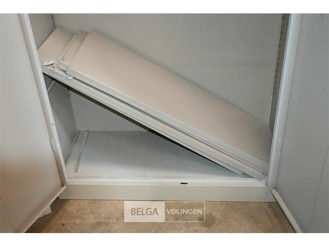 Metalen kast - afbeelding 3 van  4