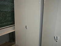 Metalen kast - afbeelding 1 van  4
