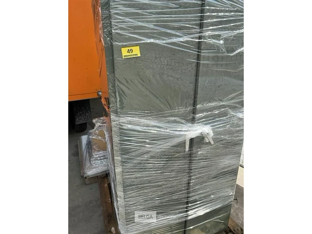 Metalen kast - afbeelding 2 van  3