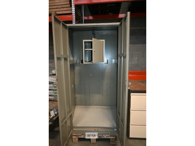 Metalen kast - afbeelding 3 van  5