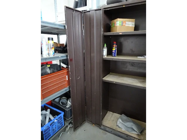 Metalen kast - afbeelding 3 van  3