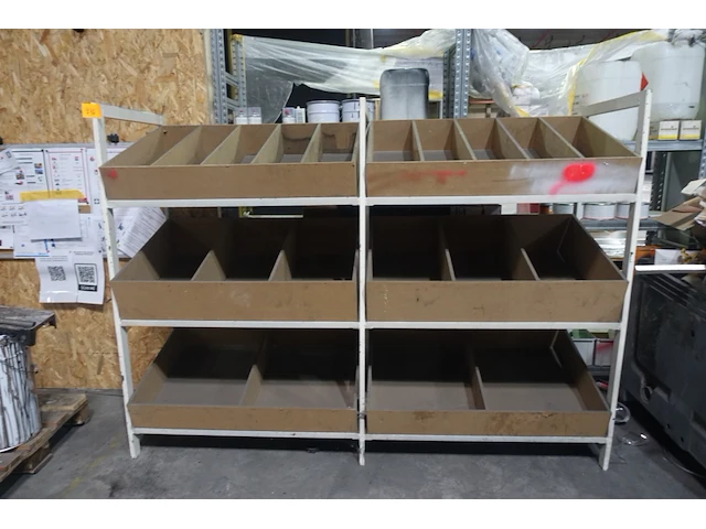 Metalen kast - afbeelding 1 van  1