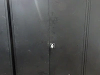 Metalen kast - afbeelding 1 van  2