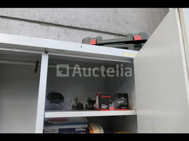 Metalen kasten en werkbank - afbeelding 2 van  23