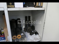 Metalen kasten en werkbank - afbeelding 7 van  23