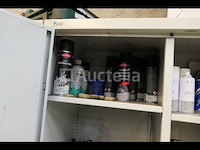 Metalen kasten en werkbank - afbeelding 15 van  23